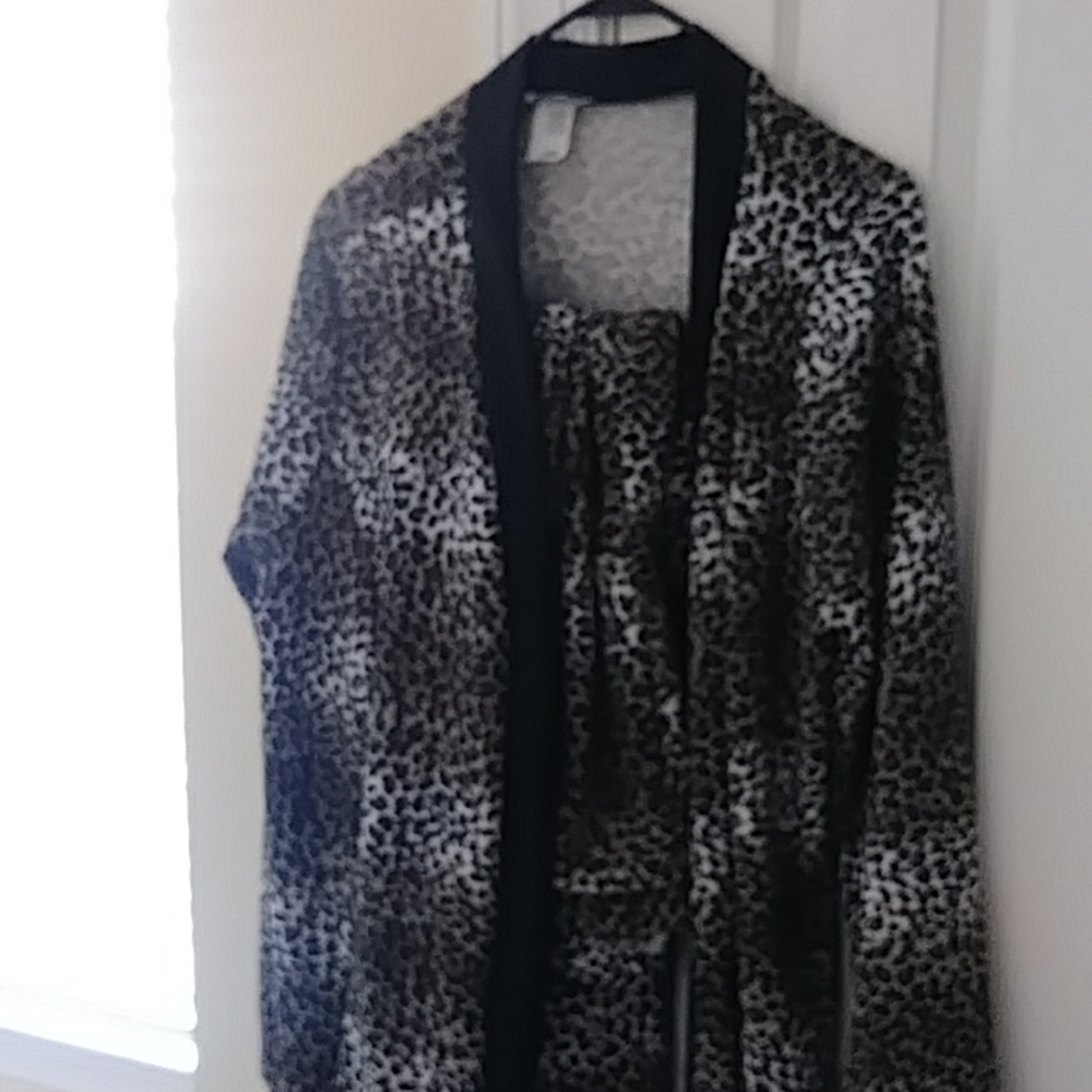 Pants suit